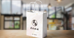 女装产品怎么选纸质礼品袋厂家